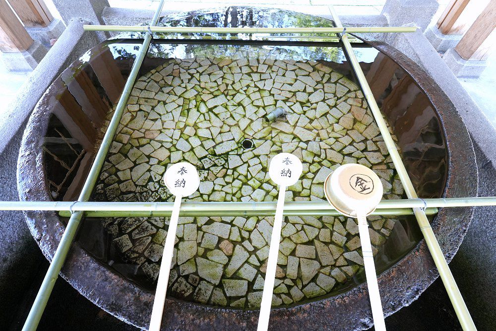 狛猫の神社