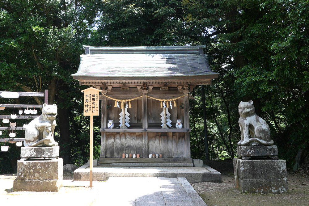 狛猫の神社