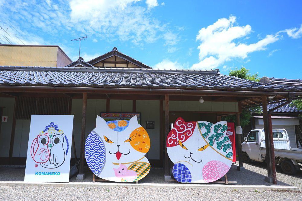 狛猫の神社