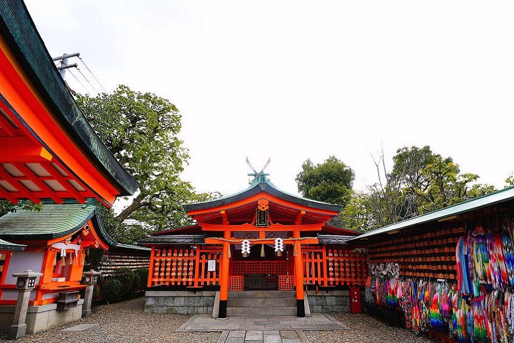 東丸神社